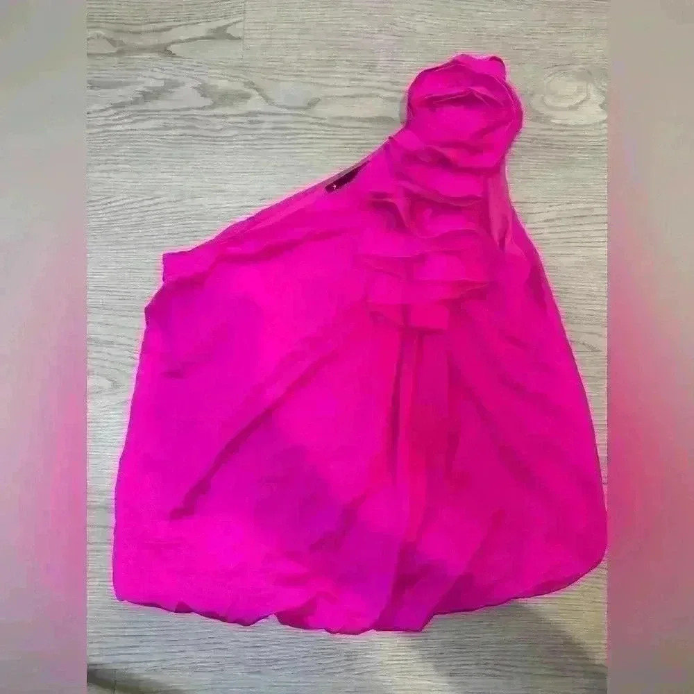 Elegant Pink One-Shoulder Top